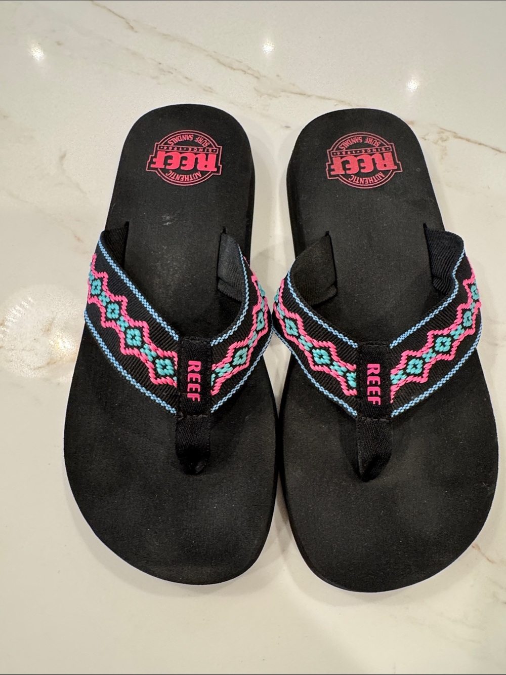 Reef Sandy  Flip Flop Sandals Women’s 8 Multicolor Embroidery Summer Shoes Beach